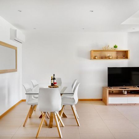 Apartamento No Condominio Baia Village Com Piscina 阿尔布费拉 外观 照片
