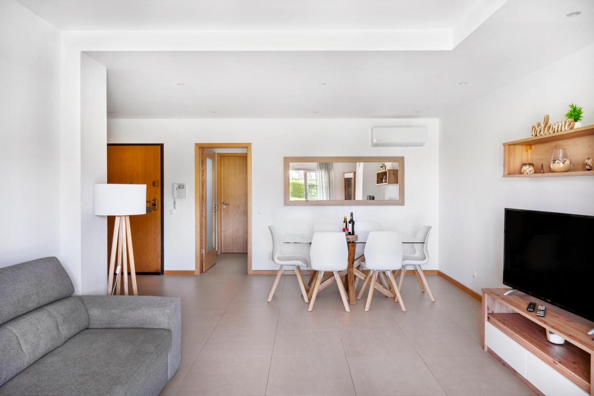 Apartamento No Condominio Baia Village Com Piscina 阿尔布费拉 外观 照片