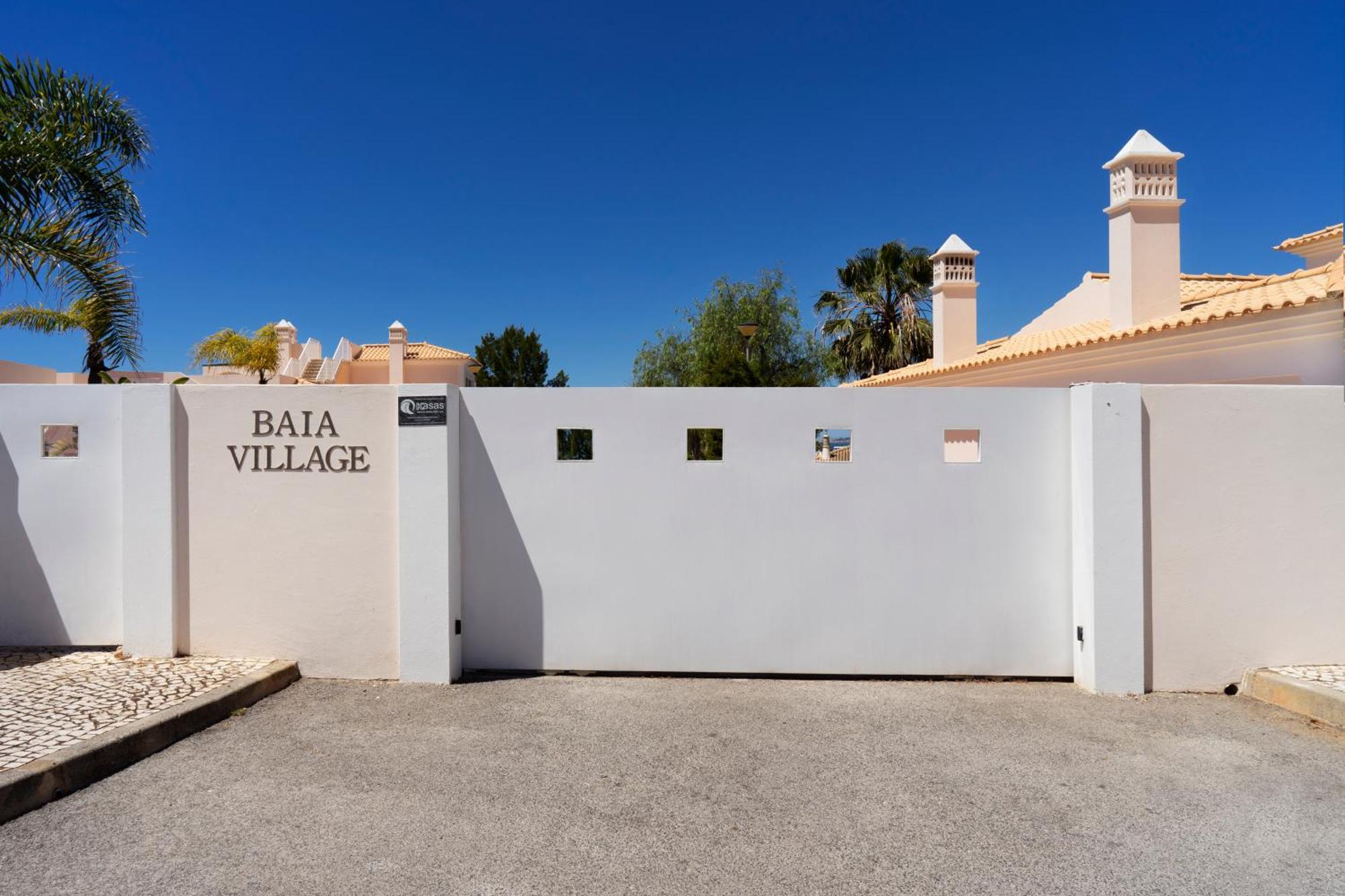 Apartamento No Condominio Baia Village Com Piscina 阿尔布费拉 外观 照片